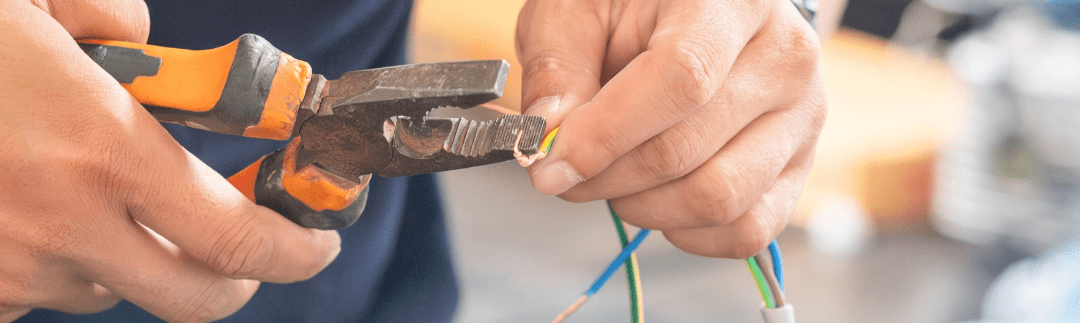 When to Call an Electrician for Electrical Repairs